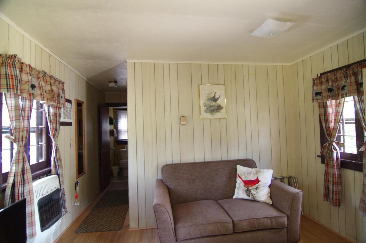 Moreno'S Adirondack Cabins Saranac Lake Εξωτερικό φωτογραφία