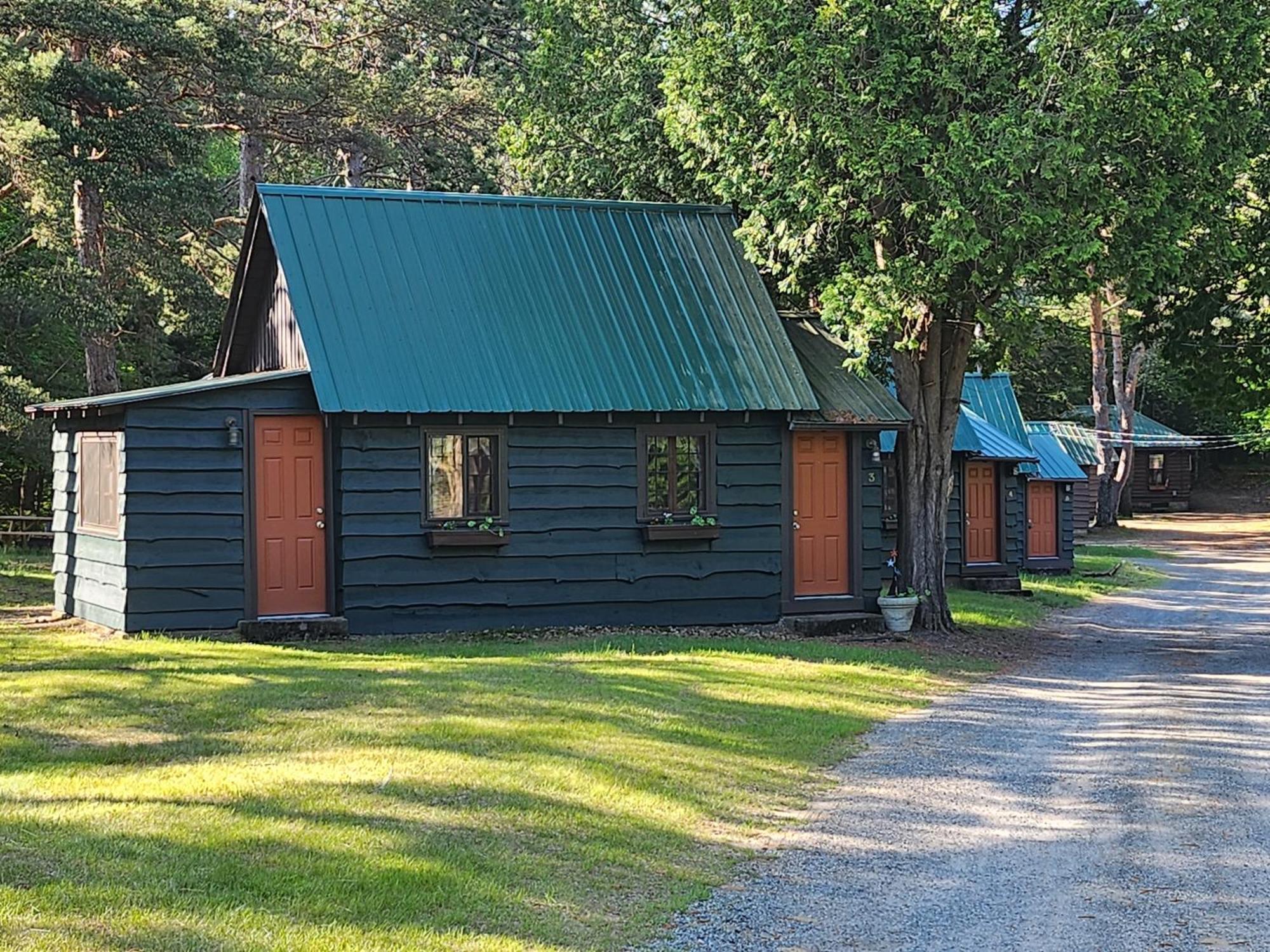 Moreno'S Adirondack Cabins Saranac Lake Εξωτερικό φωτογραφία